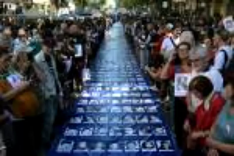 Milei relativiza ditadura argentina em aniversário de 50 anos do golpe com documentário polêmico