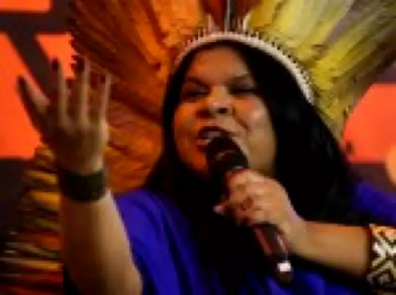 Ministra Sônia Guajajara é internada em UTI em São Paulo com quadro infeccioso