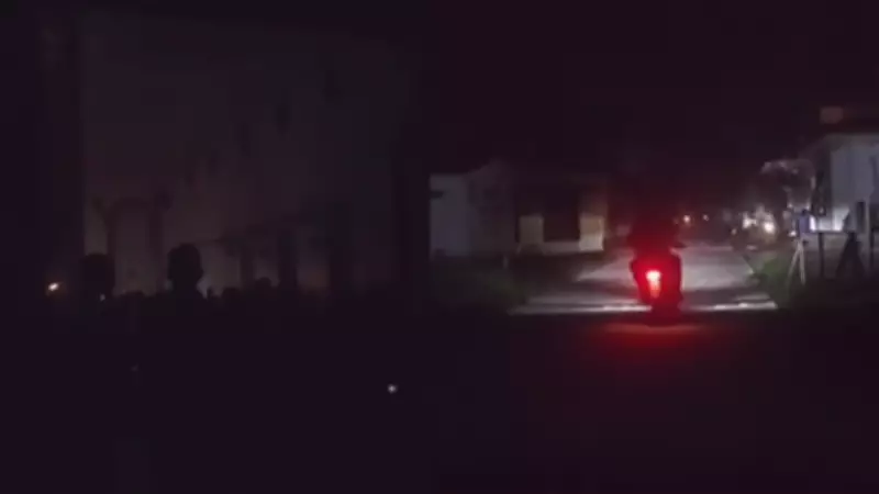 Missa celebrada à luz de velas durante queda de energia em Anajás, no Pará