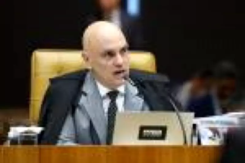 Moraes determina retorno de ex-assessor de Bolsonaro a presídio no Paraná