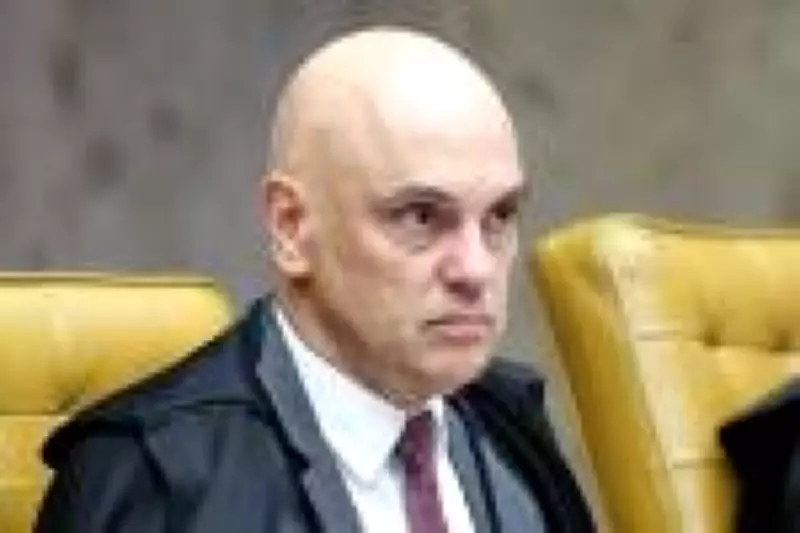 Moraes revoga autorização e veta visita de assessor de Trump a Bolsonaro