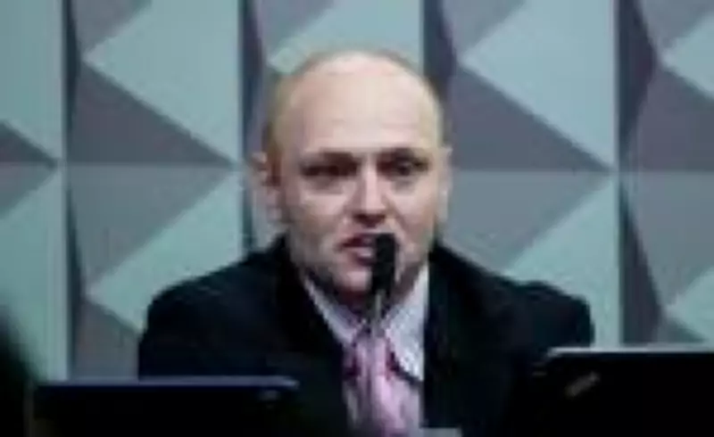 Moraes suspende saidinha de hacker Walter Delgatti por falta de requisitos legais