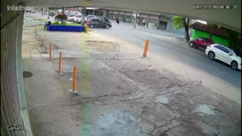 Motociclista é arremessado após colisão em avenida movimentada de Paulista