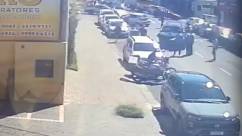 Motociclista tem moto furtada ao prestar socorro em acidente em Uberlândia