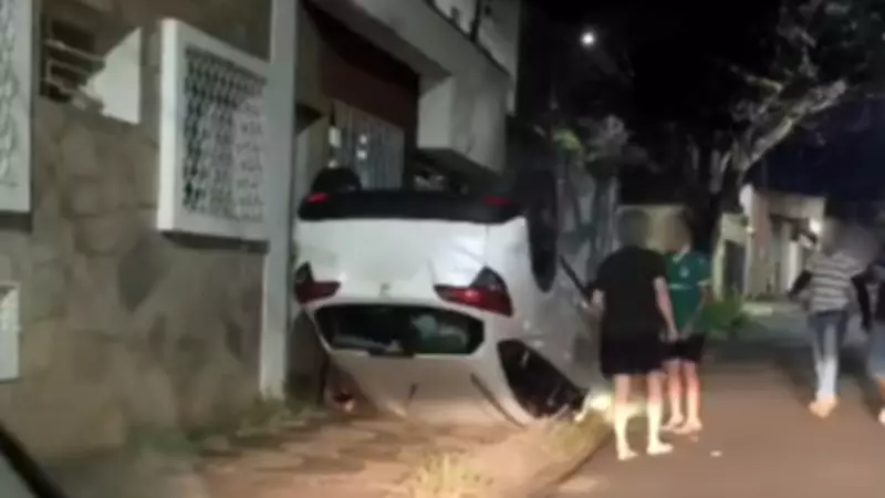 Motorista com CNH suspensa envolve-se em acidente com viaturas da PF em Uberaba