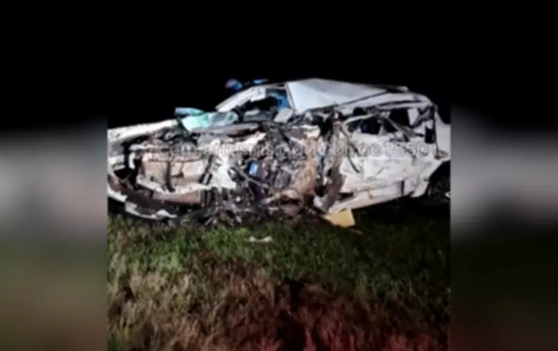 Motorista morre após colisão frontal entre caminhonete e carreta na SP-270 em Paranapanema