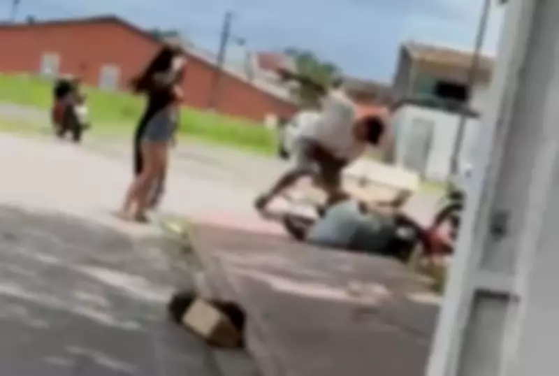 Mulher é agredida por companheiro após briga de rua em Estância, Sergipe