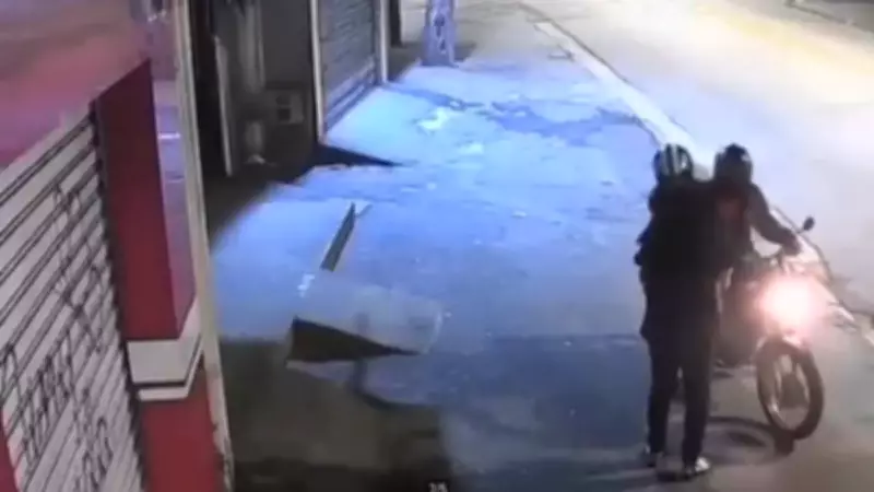 Mulher é assaltada de madrugada a caminho do ponto de ônibus na zona sul de São Paulo