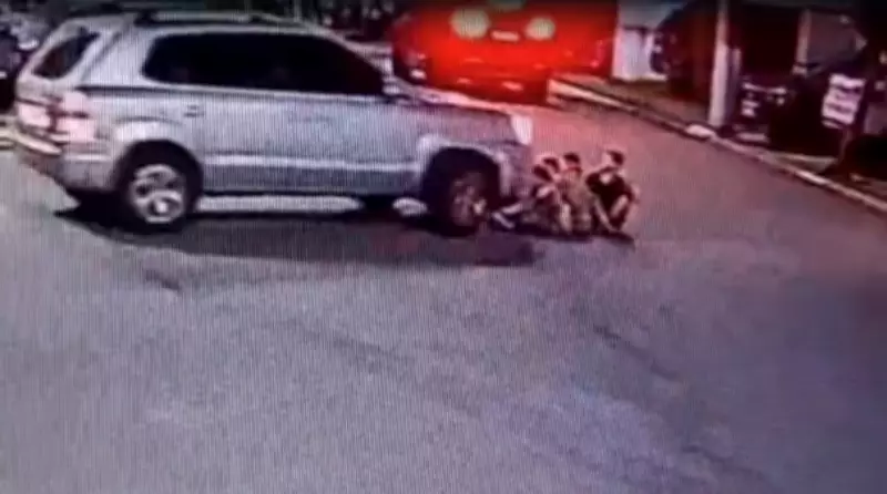Mulher atropela quatro crianças dentro de condomínio em Guarulhos; todas hospitalizadas