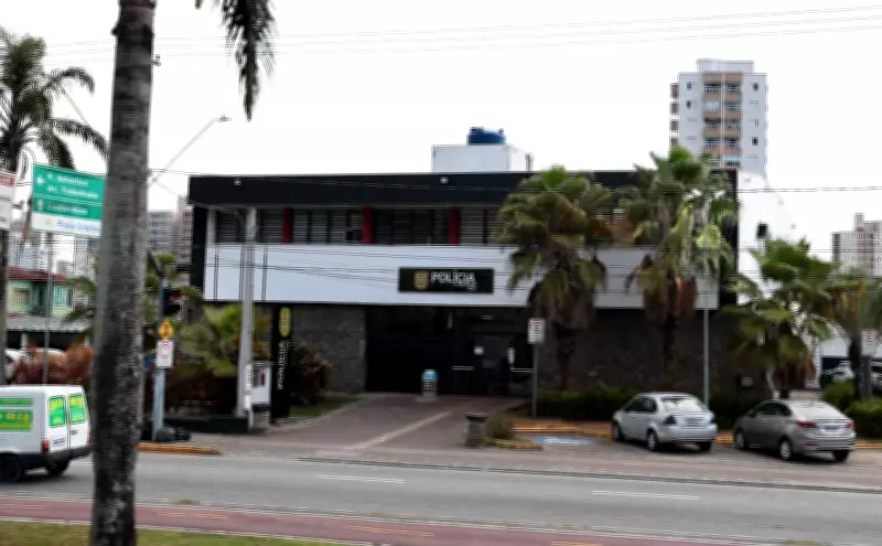 Mulher de 34 anos morre afogada em piscina de condomínio em Praia Grande