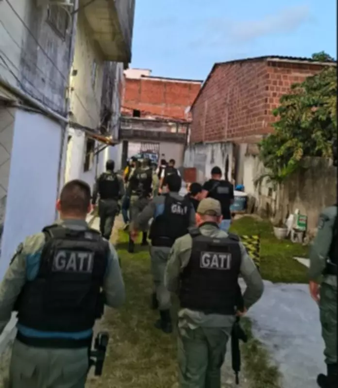 Mulher suspeita de lavagem de dinheiro para tráfico é presa em Pernambuco