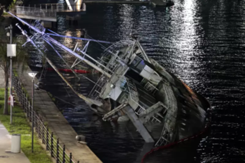Navio histórico inclina e fica parcialmente submerso no Porto de Santos após furto de cabos