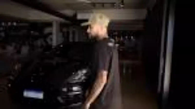 Neymar Jr. revela luxo de mansão de R$ 50 milhões com adega, games e carros