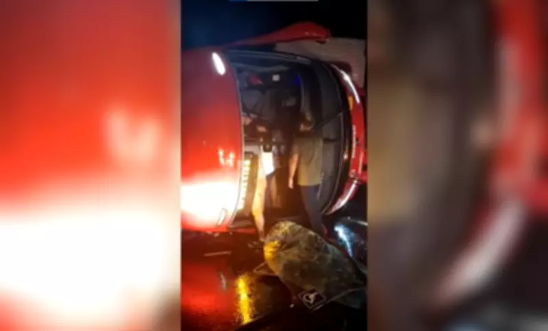 Ônibus tomba e é atingido por caminhão na SP-310 em Uchoa; 13 feridos e um em estado grave