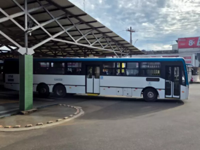 Ônibus voltam a circular em Rio Branco após paralisação que afetou 31 linhas no fim de semana