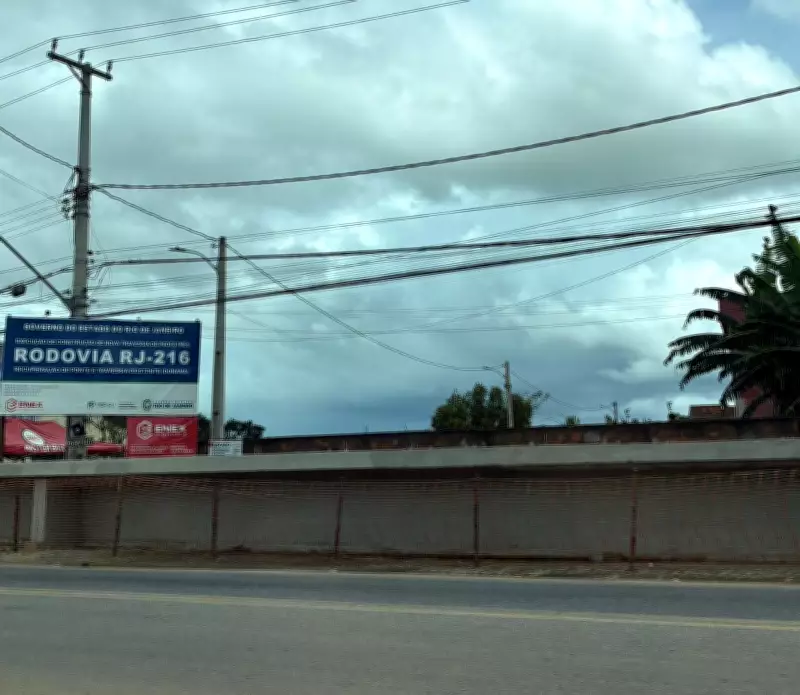 Obra de reconstrução da passarela de Donana na RJ-216 sofre atraso devido às chuvas