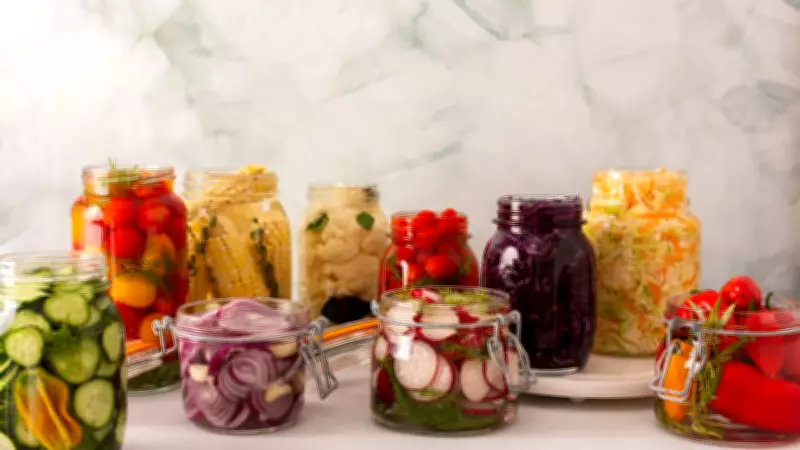 Oito alimentos fermentados essenciais para um intestino saudável e longevidade