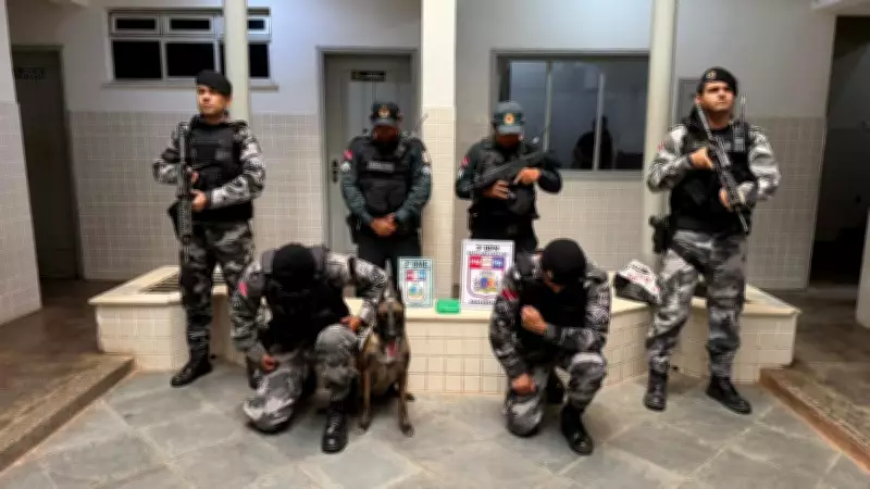 Operação da PM apreende 1 kg de drogas em embarcação que veio do Amazonas para Santarém