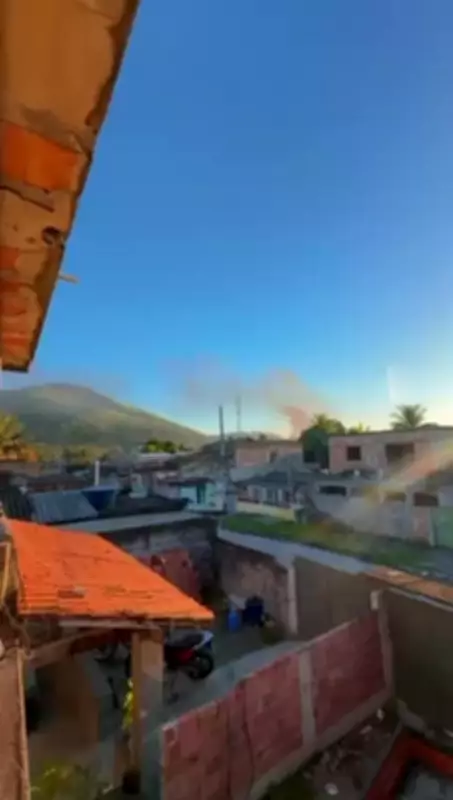 Operação policial no Complexo do Salgueiro, em São Gonçalo, gera intenso tiroteio