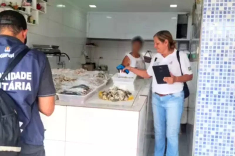 Operação Quaresma em Guarujá: Vigilância Sanitária emite 31 autos em peixarias