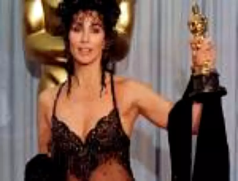 Oscar: Os looks que marcaram história no tapete vermelho e viraram memes