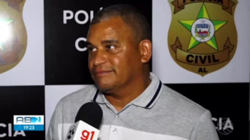 Pai relata trauma de filho após professor comparar aluno negro a chimpanzé em Maceió