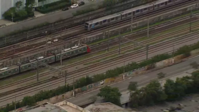 Passageiro baleado dentro de trem da Linha 8-Diamante após discussão em Jandira