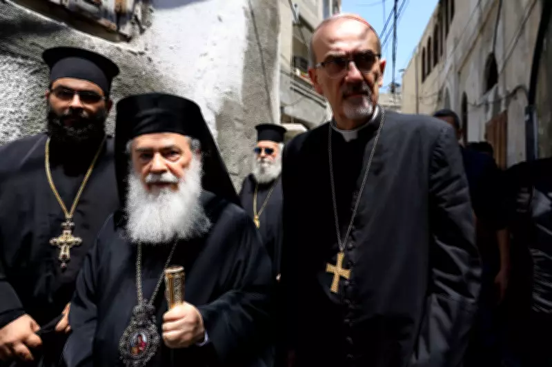 Patriarca de Jerusalém anuncia Páscoa a portas fechadas após incidente policial