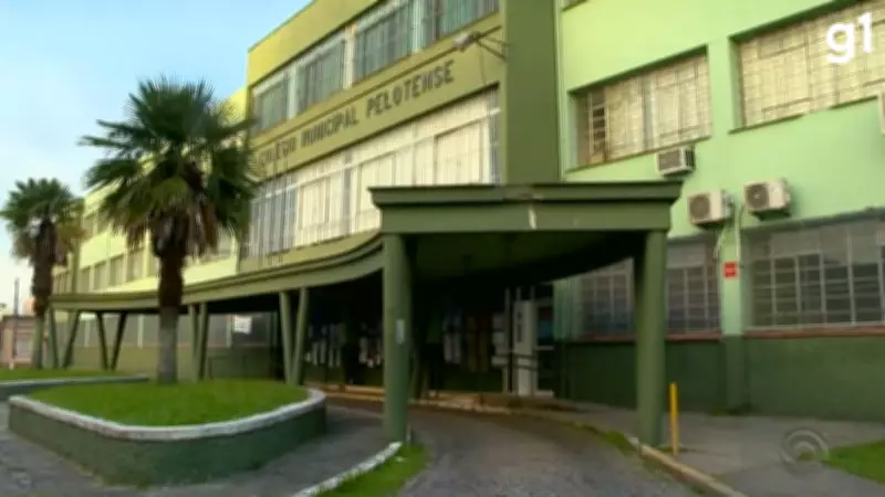 Pelotas retoma aulas após surto de virose que afetou 77 pessoas, maioria crianças