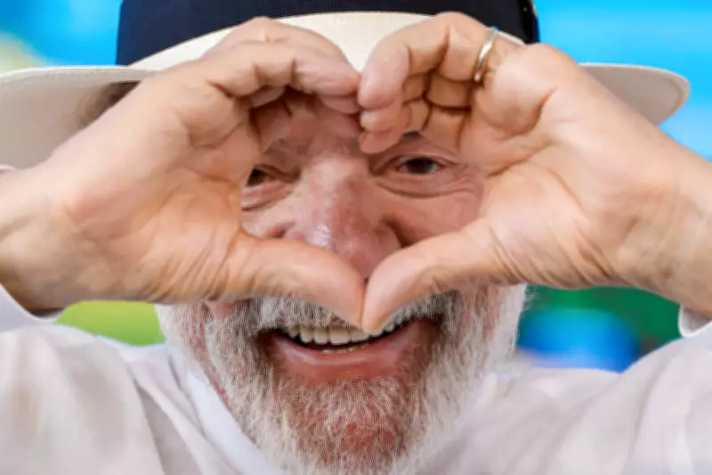 Pesquisa Datafolha: Lula lidera sobre Flávio Bolsonaro em cenários eleitorais