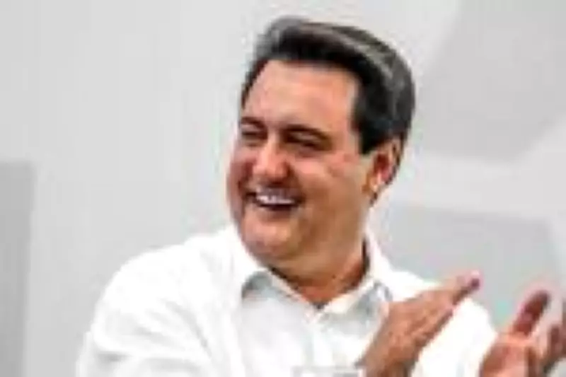 Pesquisa revela crescimento de Ratinho Jr. e desafio a Lula no eleitorado de baixa renda