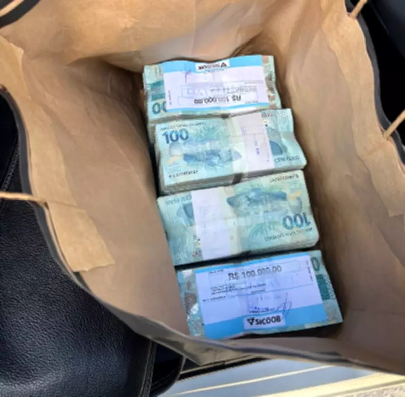 PF apreende R$ 400 mil com empresário em Campos dos Goytacazes no Norte Fluminense