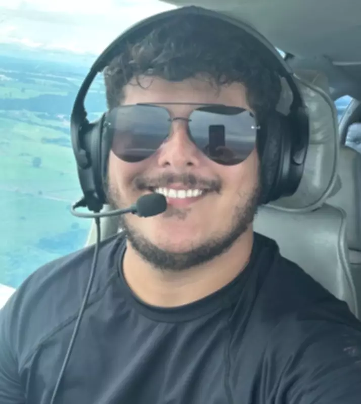Piloto brasileiro de 26 anos morre em queda de avião entre Brasil e Venezuela