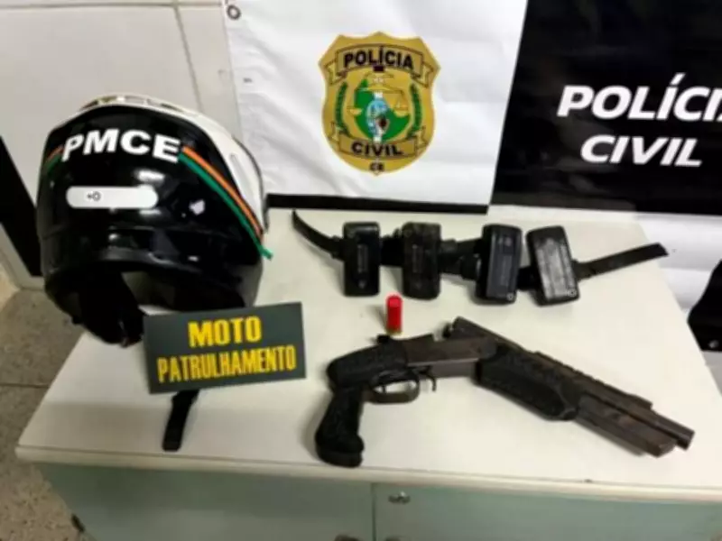 Polícia apreende arma e tornozeleiras eletrônicas rompidas em terreno baldio no Ceará