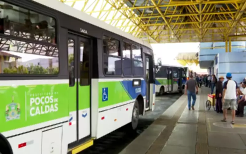 Poços de Caldas reduz tarifa de ônibus para R$ 5 após decreto municipal que regulamenta subsídio