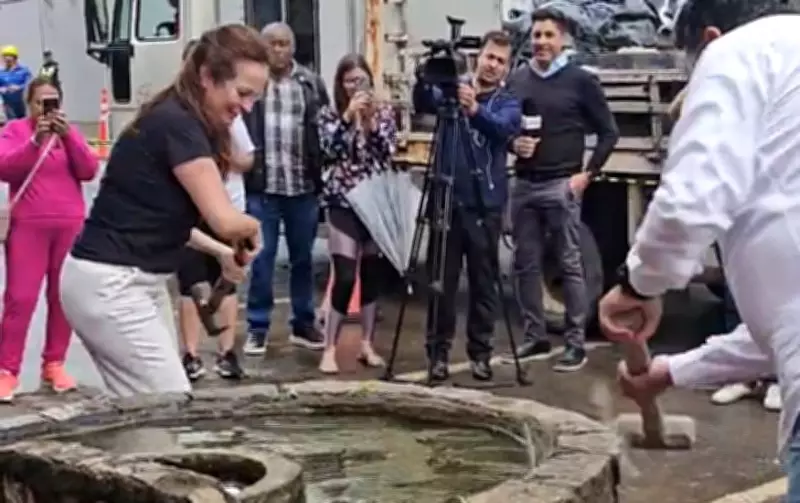 Prefeito de Poços de Caldas destrói cocho histórico após fim das charretes