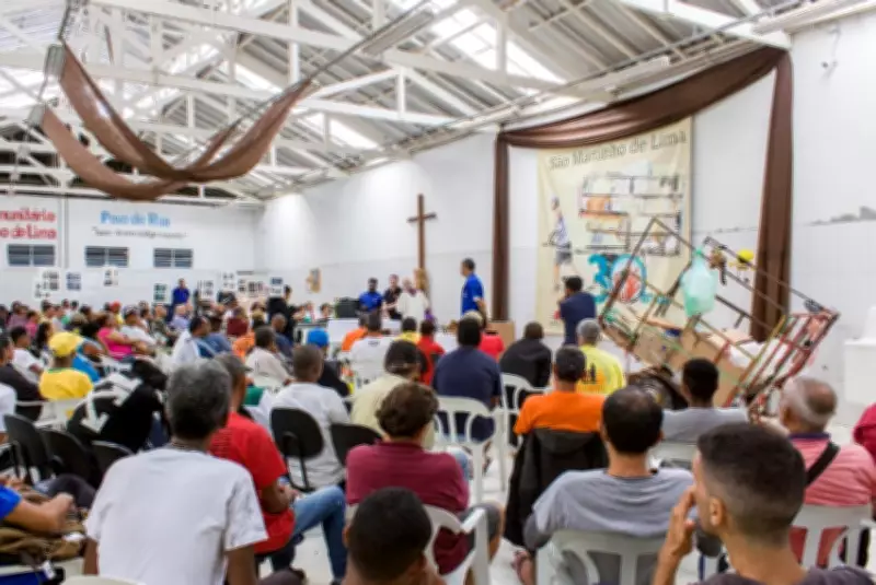 Prefeitura de SP recua e mantém aberto centro comunitário que distribui 400 refeições diárias