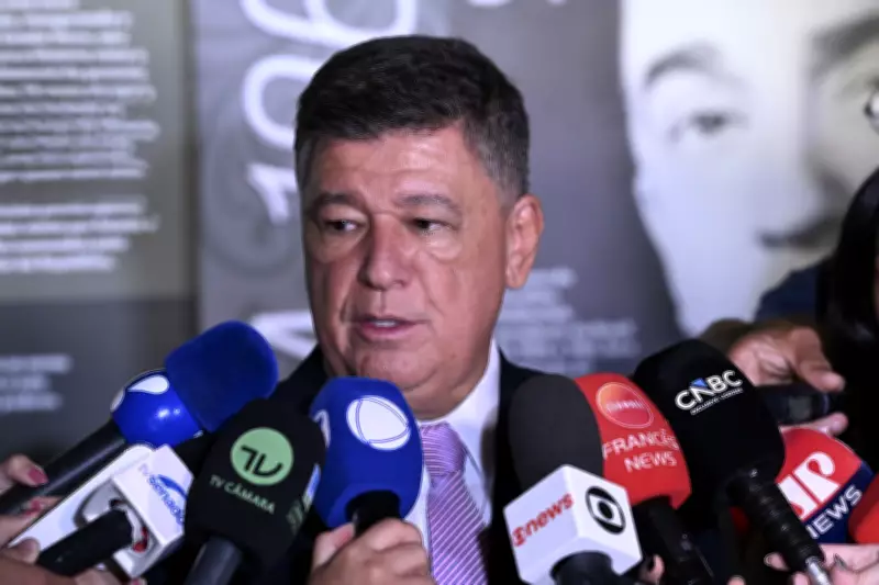 Presidente da CPMI do INSS acusa PF de filtrar documentos sobre banqueiro Daniel Vorcaro