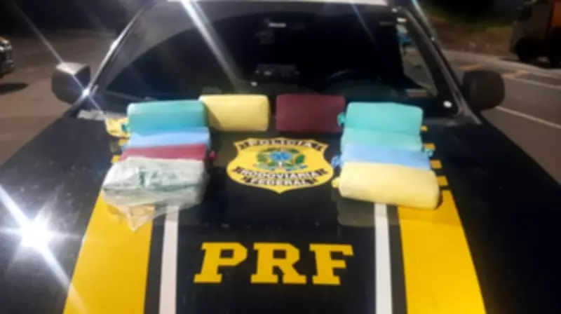 PRF apreende 10 kg de pasta base de cocaína na BR-381 em João Monlevade e prende duas mulheres
