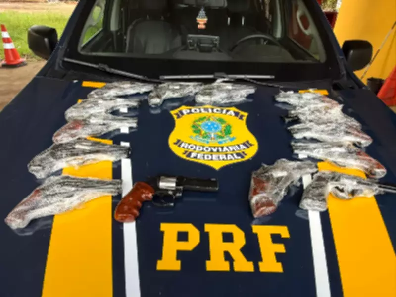 PRF apreende 14 revólveres calibre .38 em ônibus que seguia para Porto Velho, RO