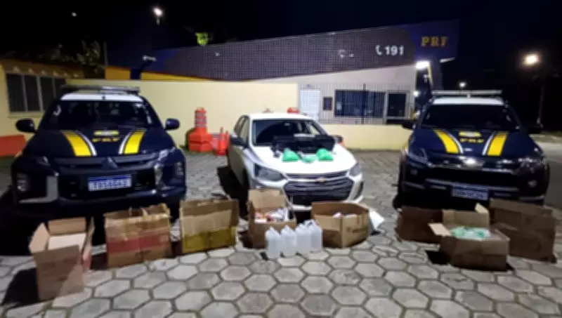 PRF apreende 2,5 mil frascos de lança-perfume e drogas na BR-116 em Minas Gerais