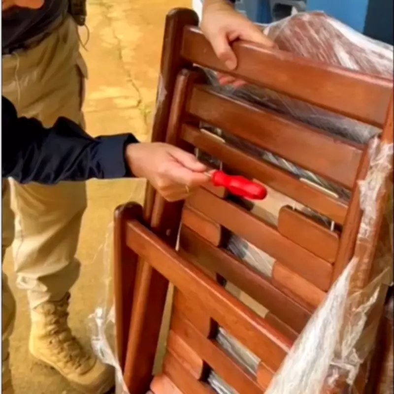 PRF apreende cocaína escondida em cadeiras de madeira durante fiscalização em RO