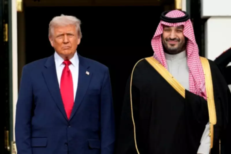 Príncipe Saudita Incentiva Trump a Continuar Guerra Contra o Irã, Revela Jornal