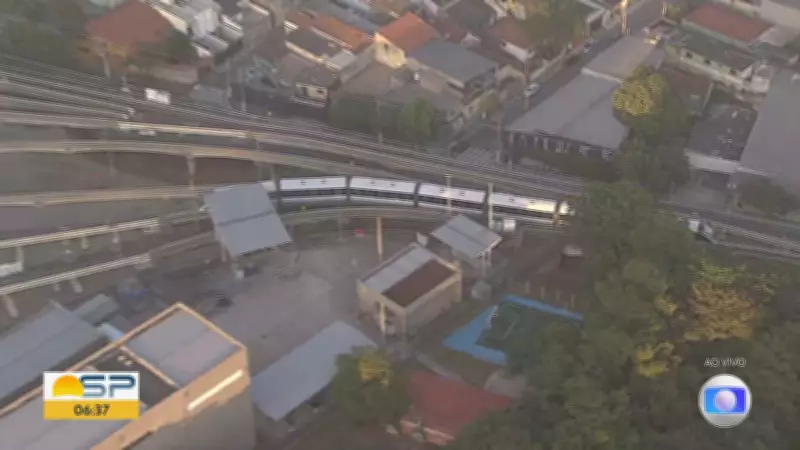Problema em monotrilho de SP: Trem parado causa lentidão na Linha 15-Prata