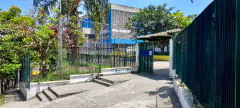 Professor é afastado após acusação de importunação sexual contra aluna em SP