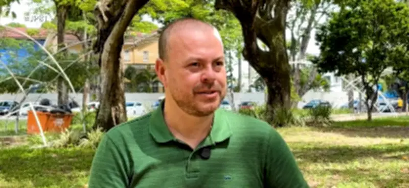 Professor atacado com martelo em sala de aula fala após cinco meses de recuperação