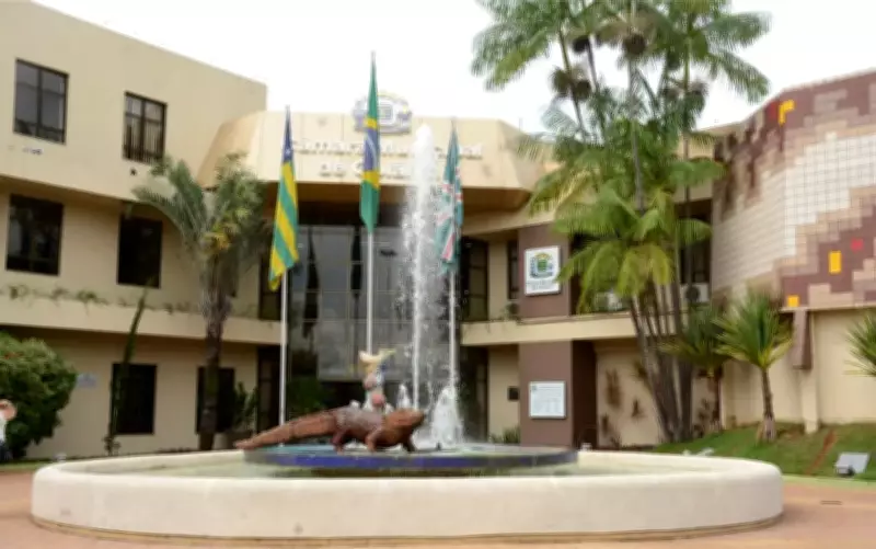 Projeto em Goiânia oferece auxílio para vítimas de violência comprarem armas de fogo