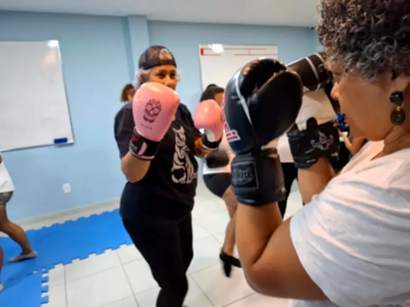 Projeto na Lapa ensina defesa pessoal para mulheres em vulnerabilidade