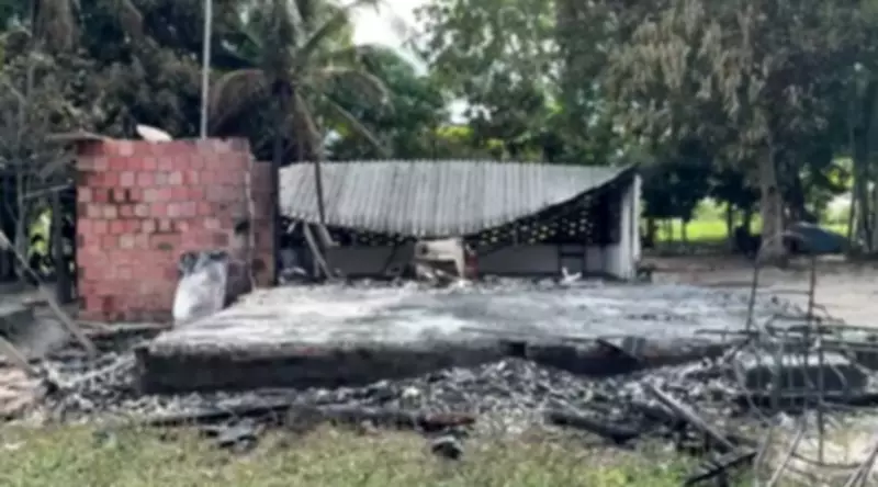 Raio destrói casa de idosos na zona rural do Amazonas; família perde tudo