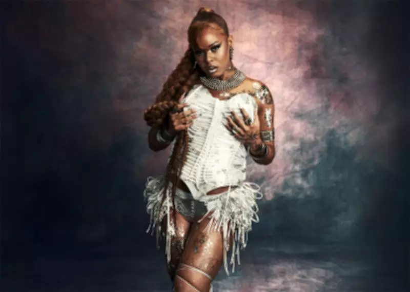 Rapper baiana Evylin lança álbum 'Vênus em Áries' com fusão de rap e astrologia